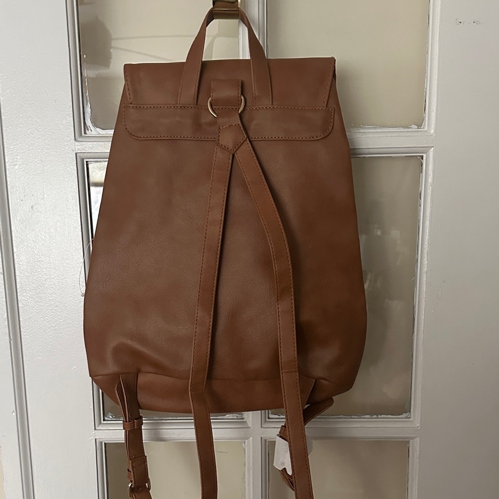 Vegan leather tan Backpack, NWOT - Picture 2 of 4